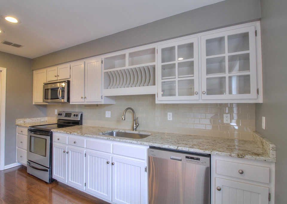 1st image of 1002 E Northfield Blvd APT G102
