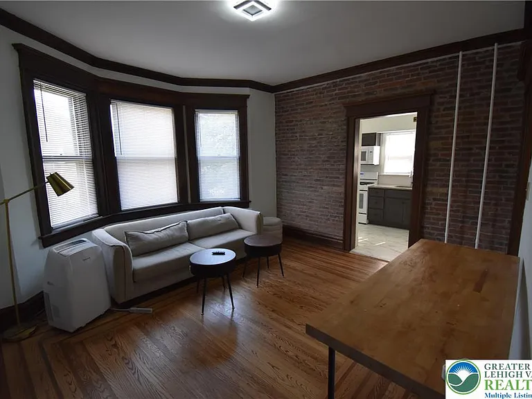 700 Hamilton St #1 — Photo 4