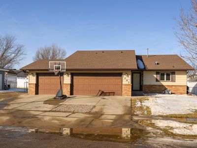 1405 4th Ave NE, Mandan, ND, 58554