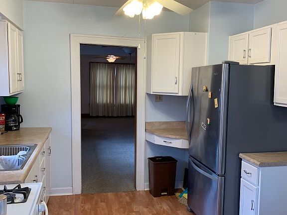 3rd image of 4052 Adams St