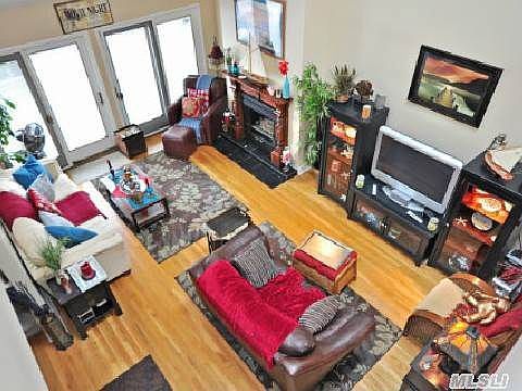 1st image of 375 B Broadway