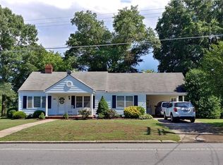 1402 E Meadow Rd, Eden, NC 27288