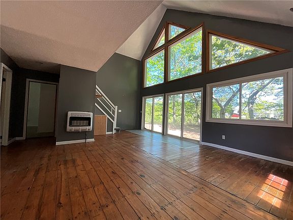 4th image of 13289 Lakeview Dr