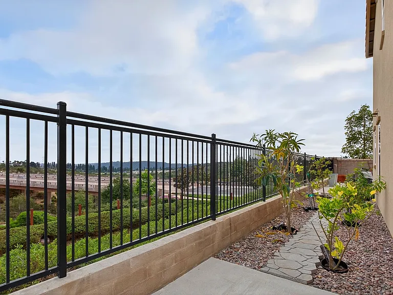 1733 Artemisia Ct — Photo 43
