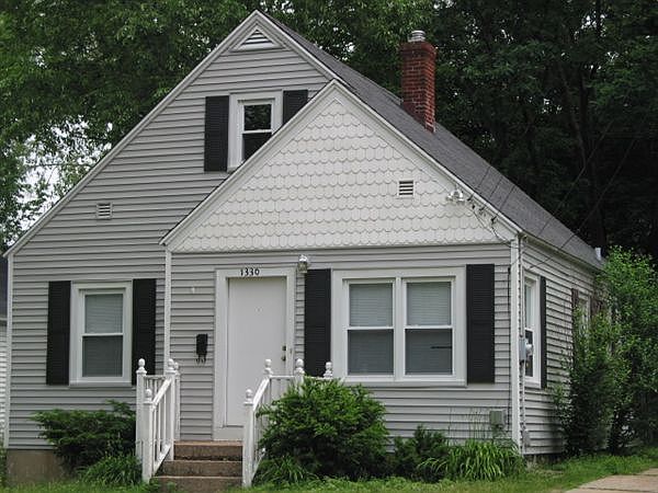 1st image of 1330 Philadelphia Ave SE