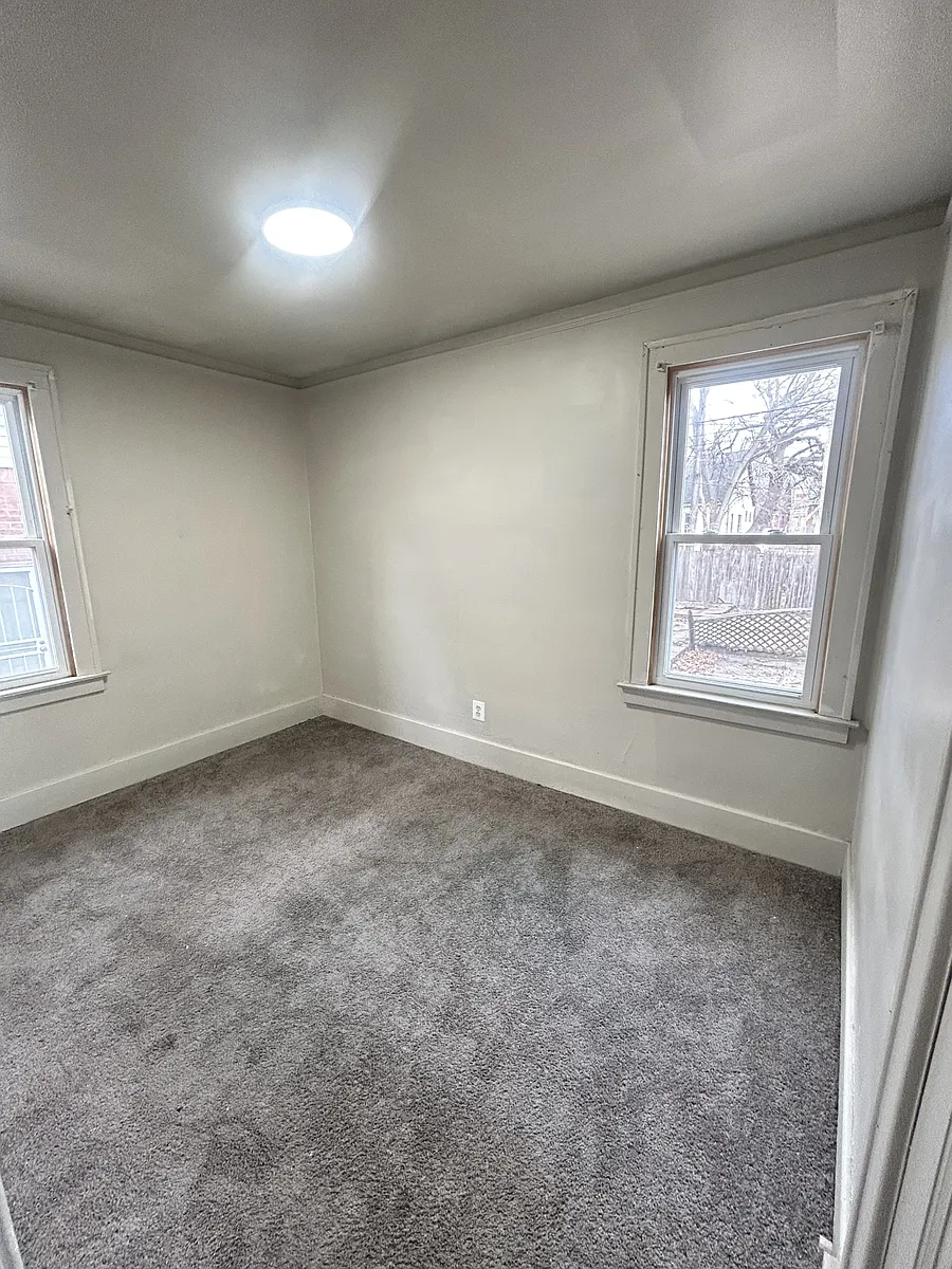 Building Photo - 15708 Cherrylawn St #1