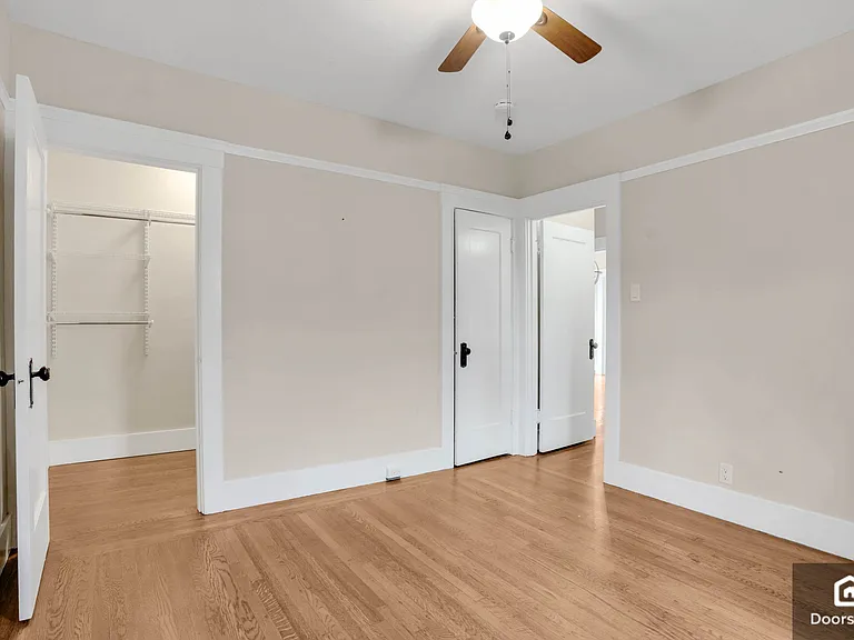 285 Stoakes Ave — Photo 5