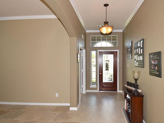 3rd image of 20169 Southwood Oaks Dr