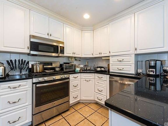 4th image of 597 9th St