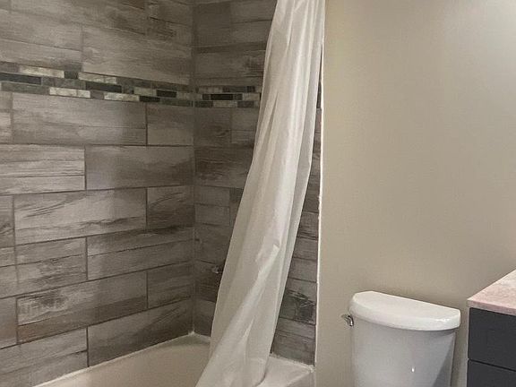 5th image of 1550 Adams Ave #3CA