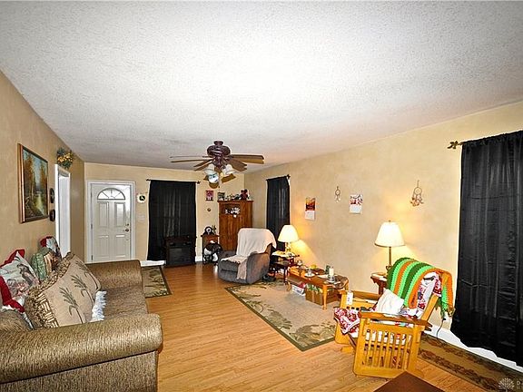 2nd image of 526 Echo St