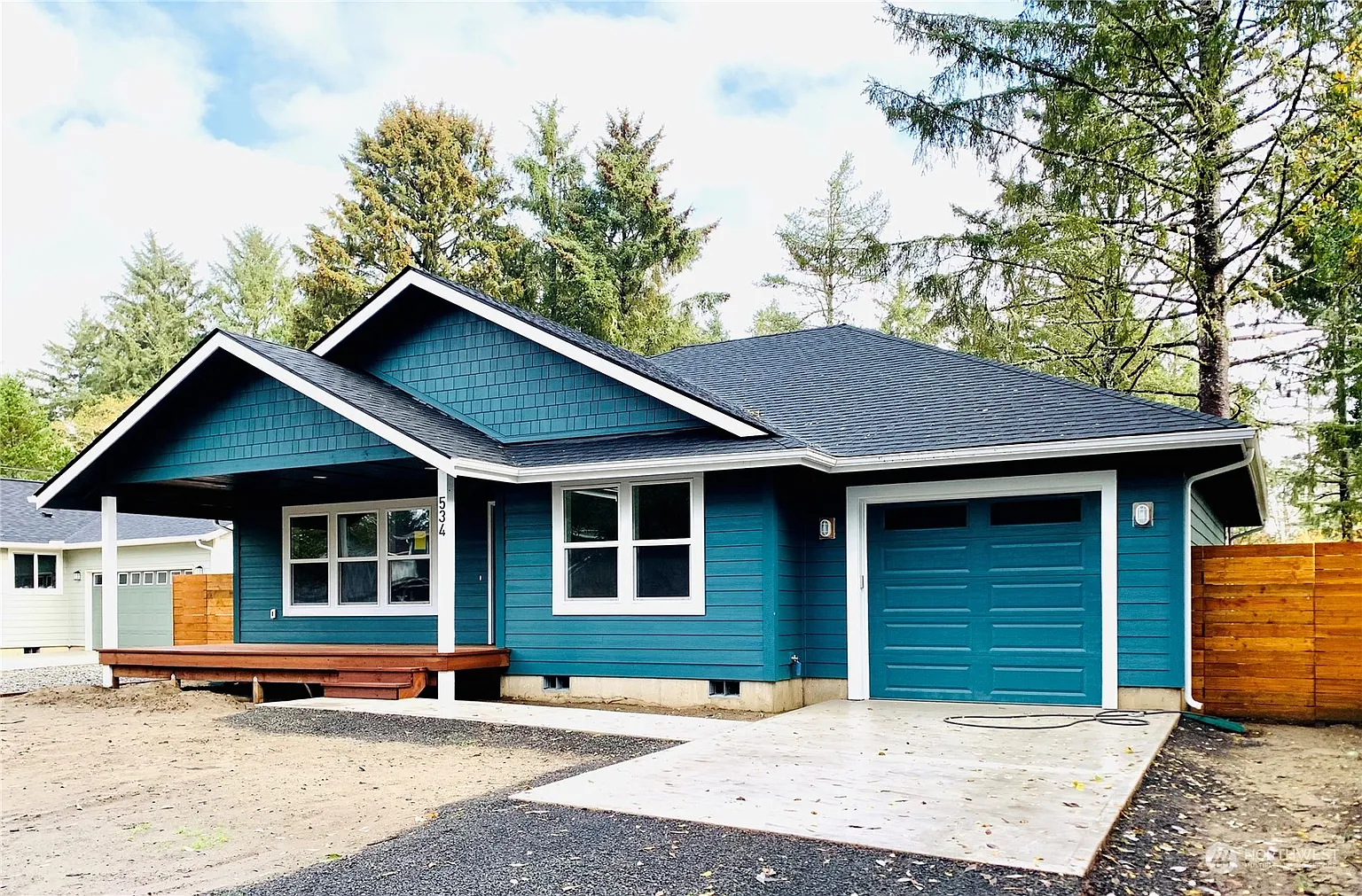 534 Quinault Avenue SE photo 1