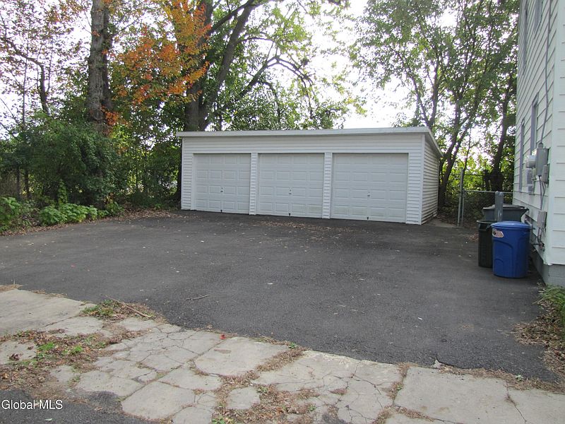 4th image of 37 Swan Street