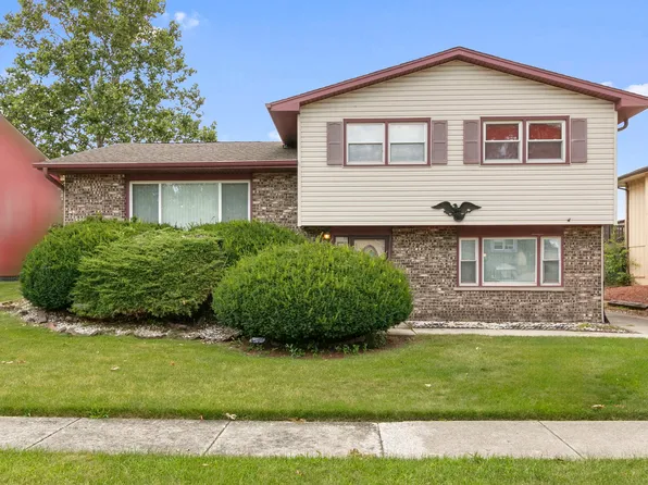 20006 Lakewood Ave, Lynwood, IL 60411