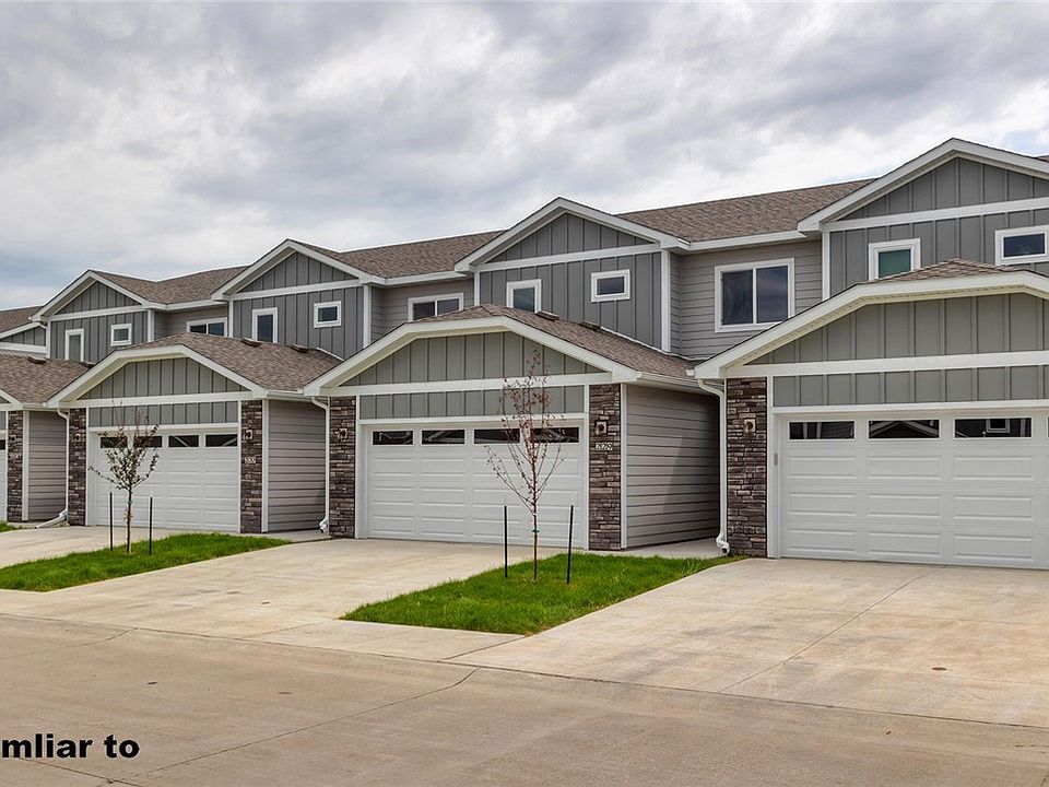 1st image of 242 NW Greenway Pl