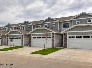 242 NW Greenway Pl, Waukee, IA 50263