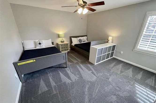 8185 Kimbrook Dr — Photo 10
