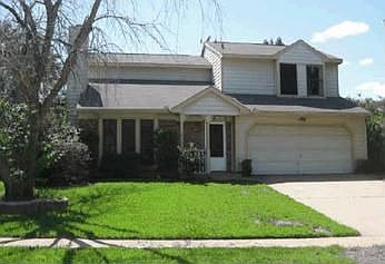 1st image of 2606 Forestview Dr
