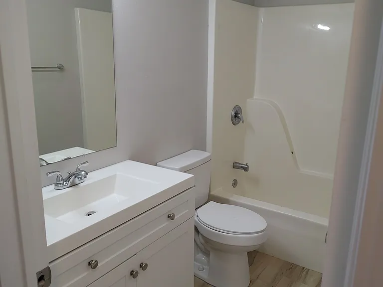 1065 N Lindell Ave #1 — Photo 11