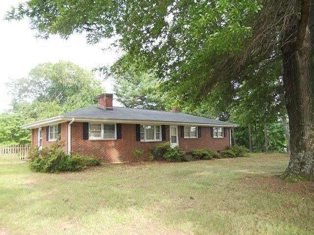 1st image of 5576 Spotswood Cir