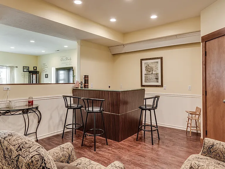 1815 S Blake Rd — Photo 15