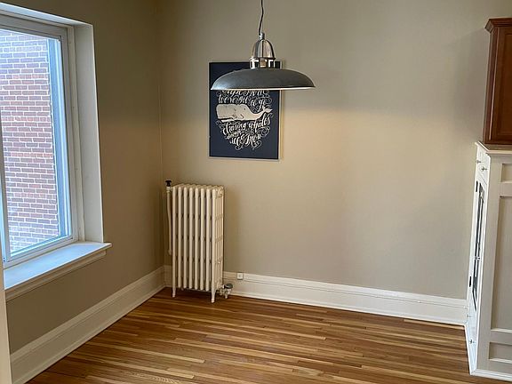 5th image of 2716 Humboldt Ave S APT 204