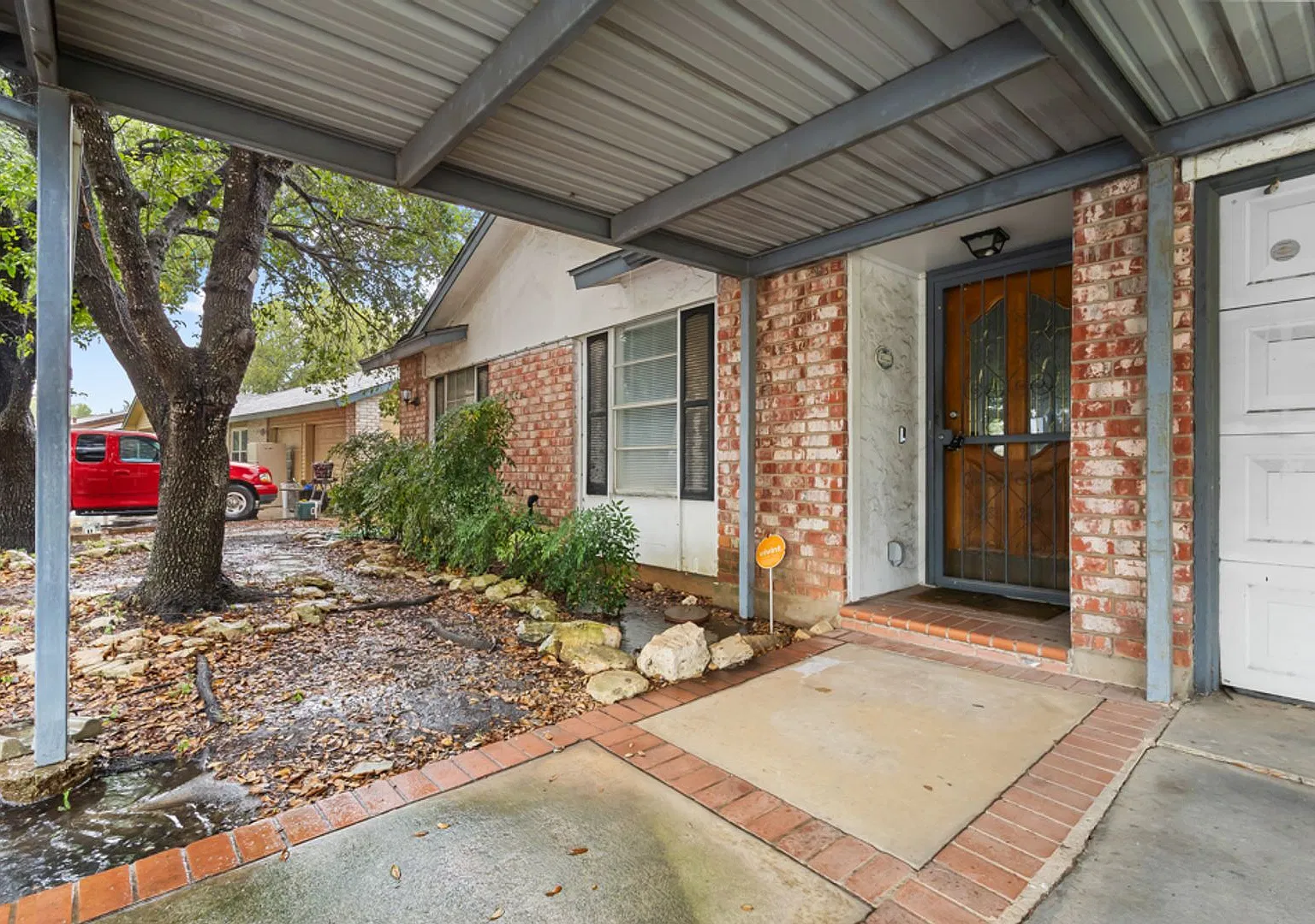 3 Bedroom 2 Bathrooms located in Pipers Meadow Subdivision — Photo 4