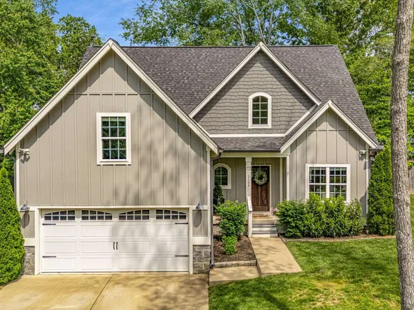 7104 Pepper Tree Cir, Fairview, TN 37062