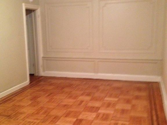 2nd image of 543 E 21st St APT B2