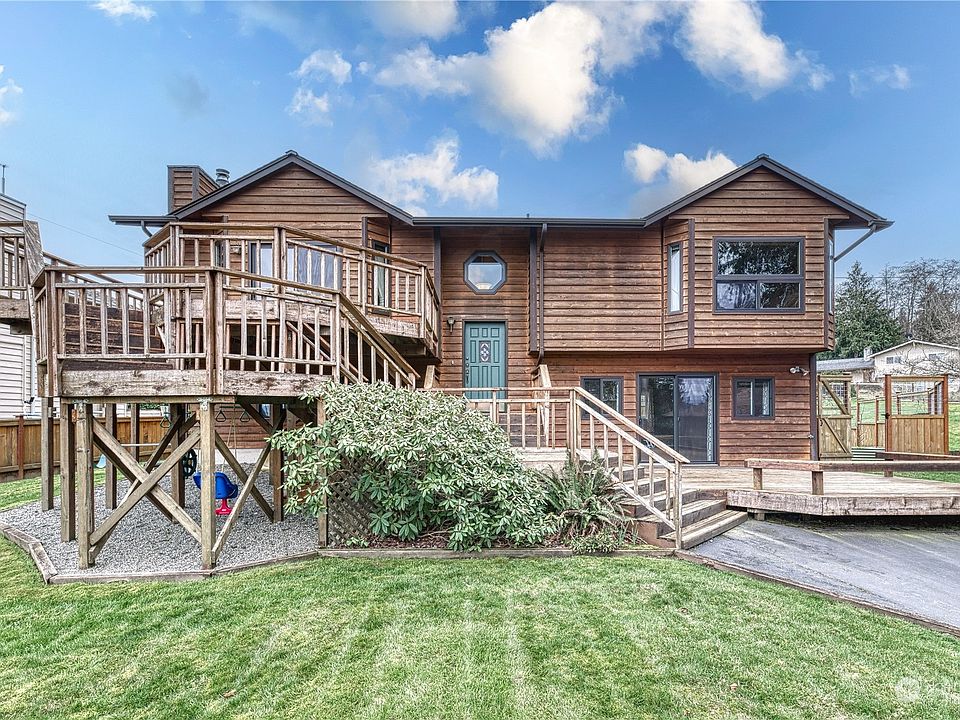 1st image of 26797 Edgewater Boulevard NW