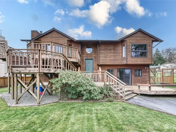 26797 Edgewater Boulevard NW, Poulsbo, WA 98370