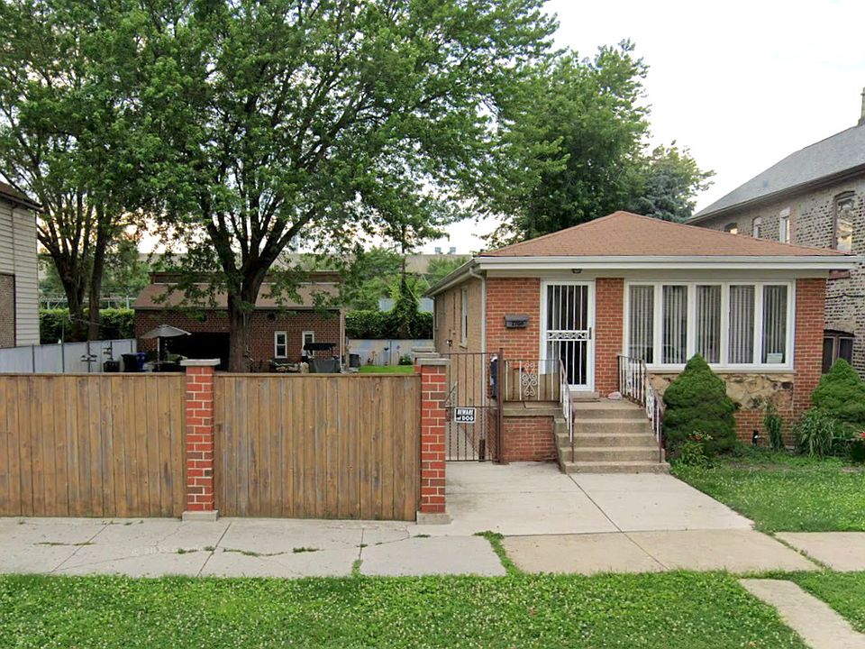 1st image of 2706 S Hillock Ave