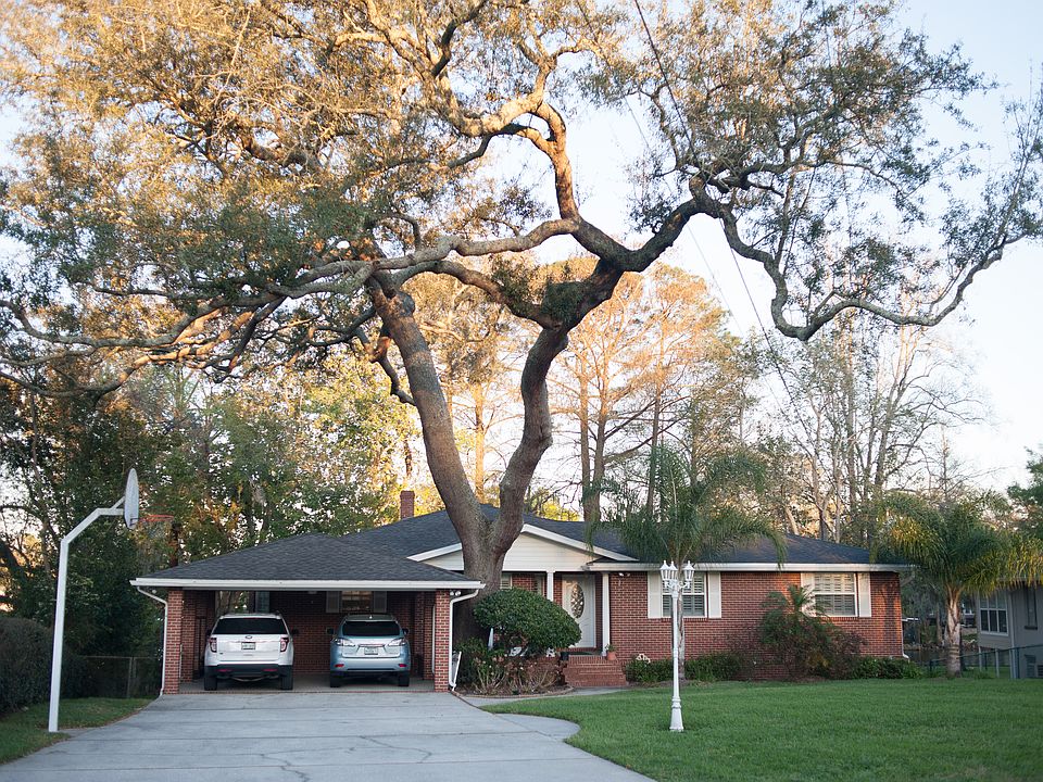 1st image of 2466 Cedar Shores Cir