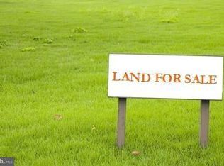 8 Creekside Dr, Lebanon, PA 17042