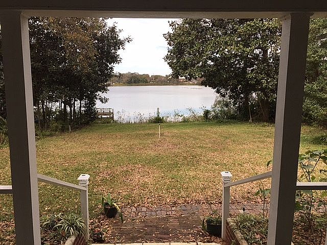 TWIN LAKE