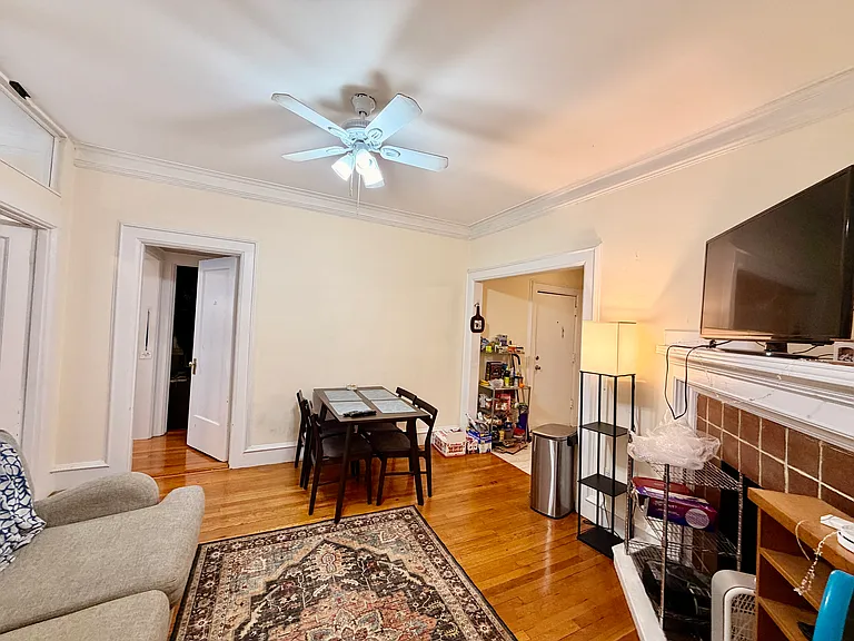 21 Park Vale Ave #11 — Photo 5
