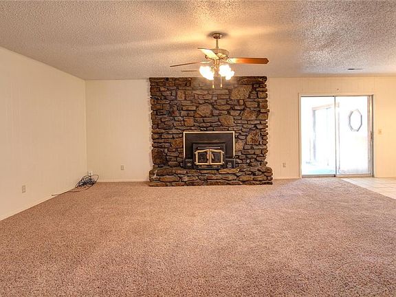 3rd image of 3717 N Whippoorwill Ct