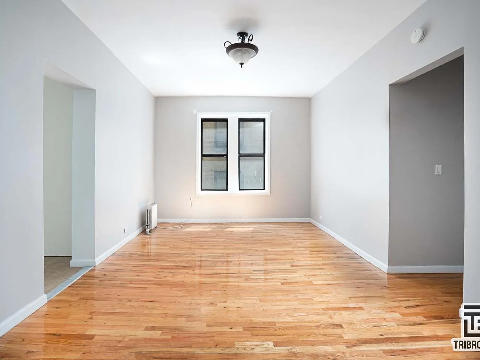 1868 Holland Avenue — Photo 1