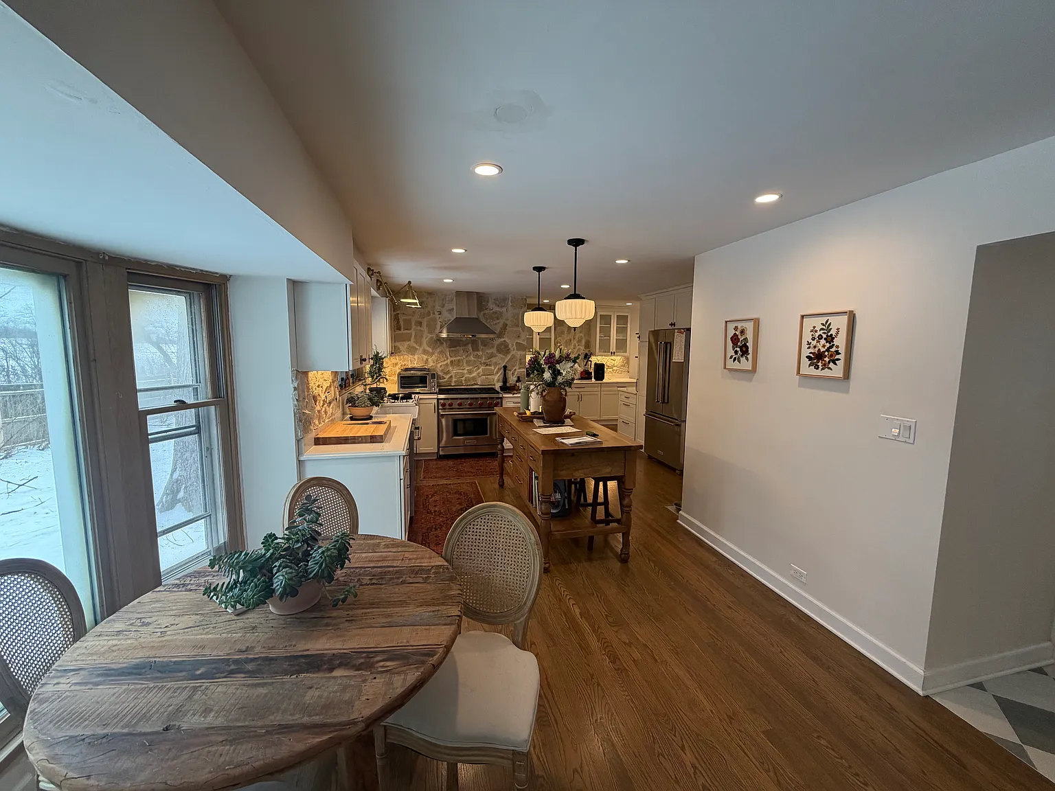 5 bed, 3.5 bath, 3300 sqft, $9,995 — Photo 4
