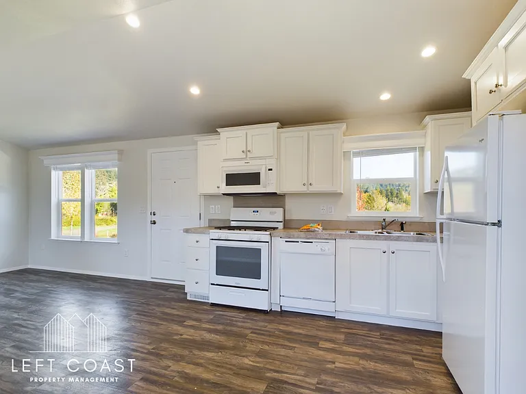 2368 Salmon River Hwy — Photo 19