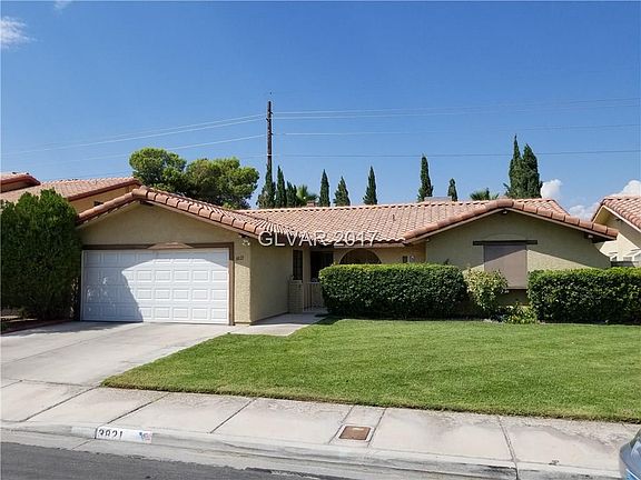 2nd image of 3821 Leisure Ln