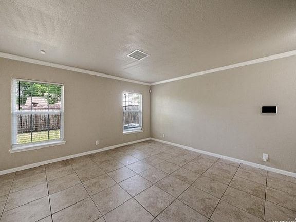 4th image of 1362 Bayou Dr