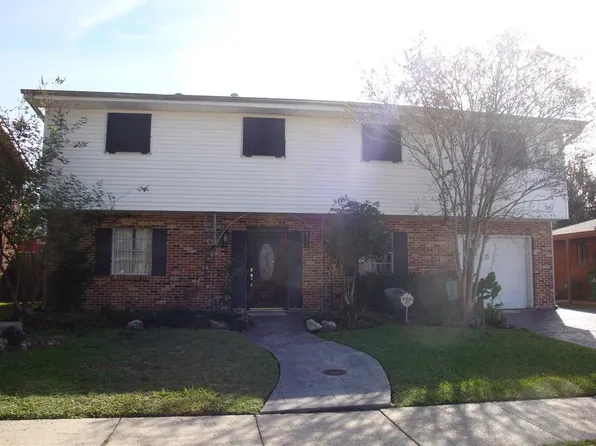 137 Hazel Dr, River Ridge, LA 70123