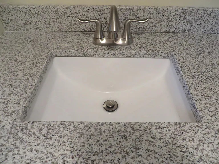 112 Milton Ave — Photo 15