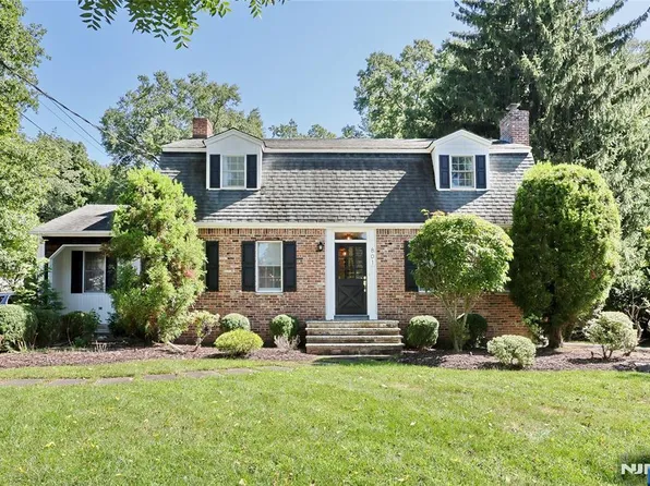 801 Blanch Avenue, Norwood, NJ 07648