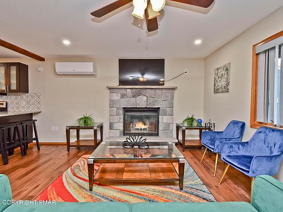 3rd image of 1150 Placid Ln