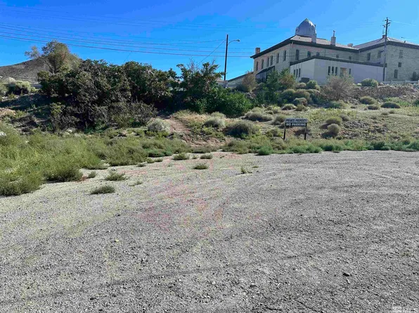 424 W Main St, Tonopah, NV 89049