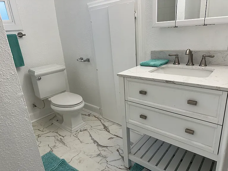 upstairs bathroom