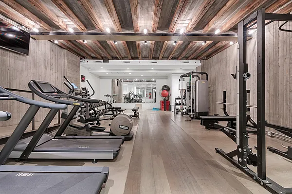 Sold by Brown Harris Stevens | media 20