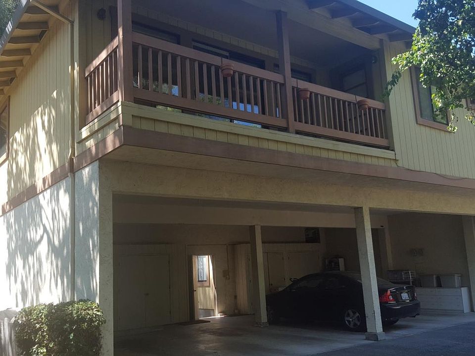 1st image of 745 University Dr